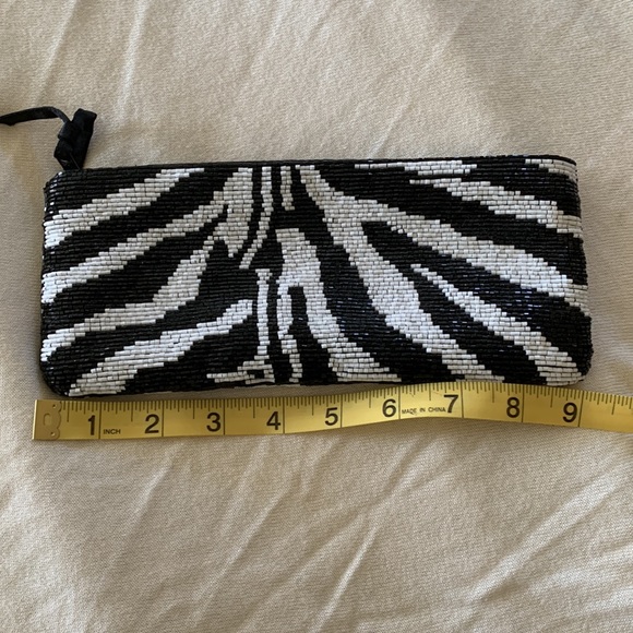 Neiman Marcus beaded clutch/make up bag - Picture 3 of 4